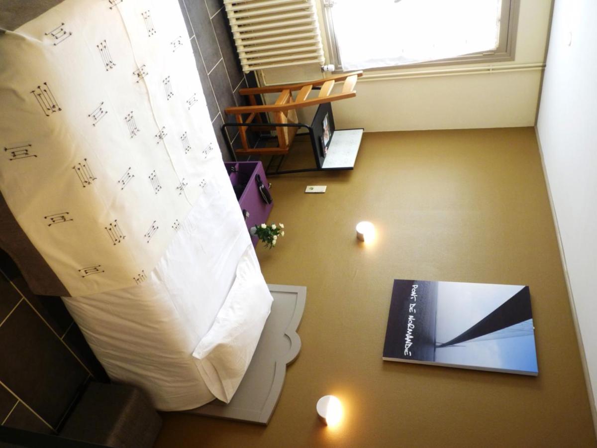 Hotel-Restaurant La P'Tite Auberge Lillebonne Ngoại thất bức ảnh